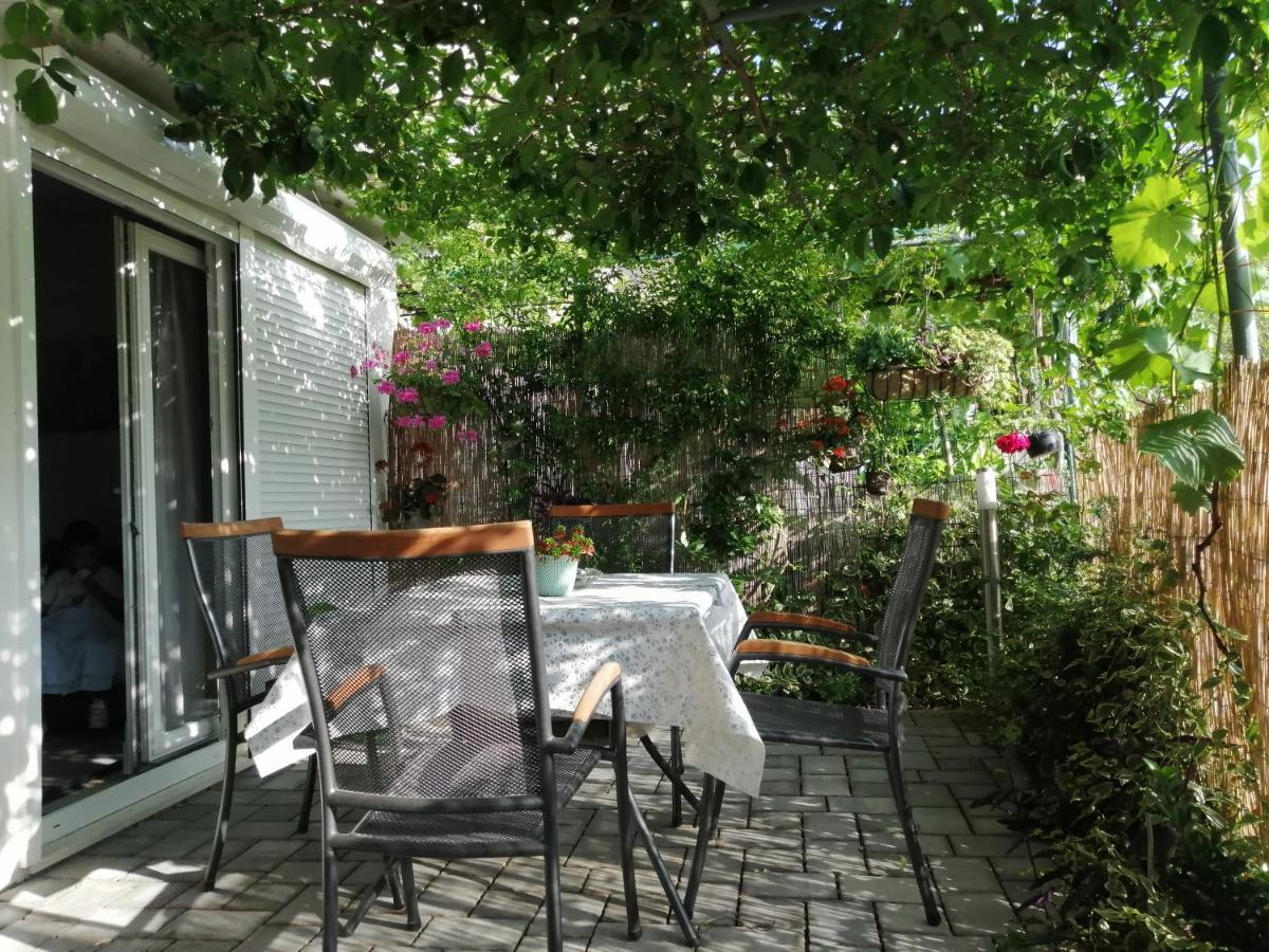 Apartment Golden Dreams Подстрана Екстериор снимка