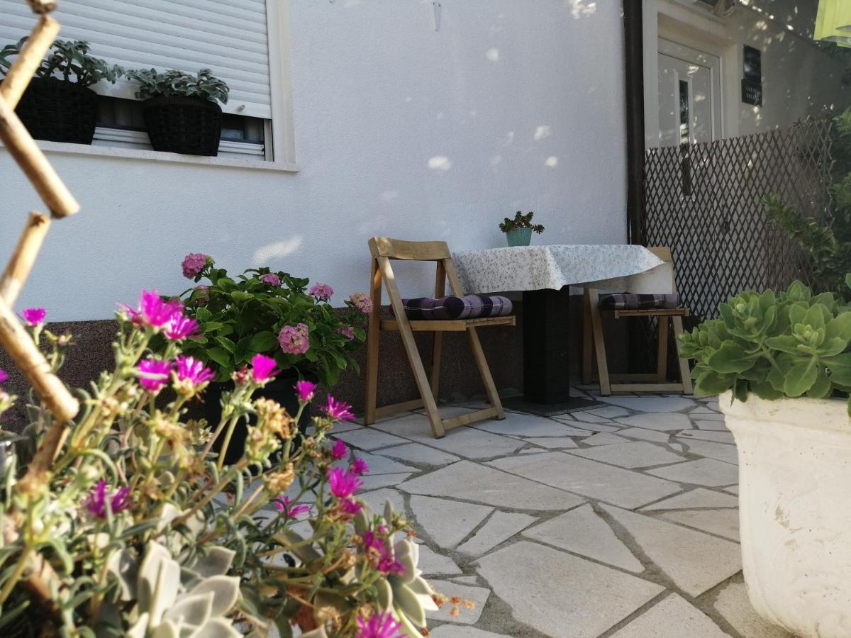 Apartment Golden Dreams Подстрана Екстериор снимка