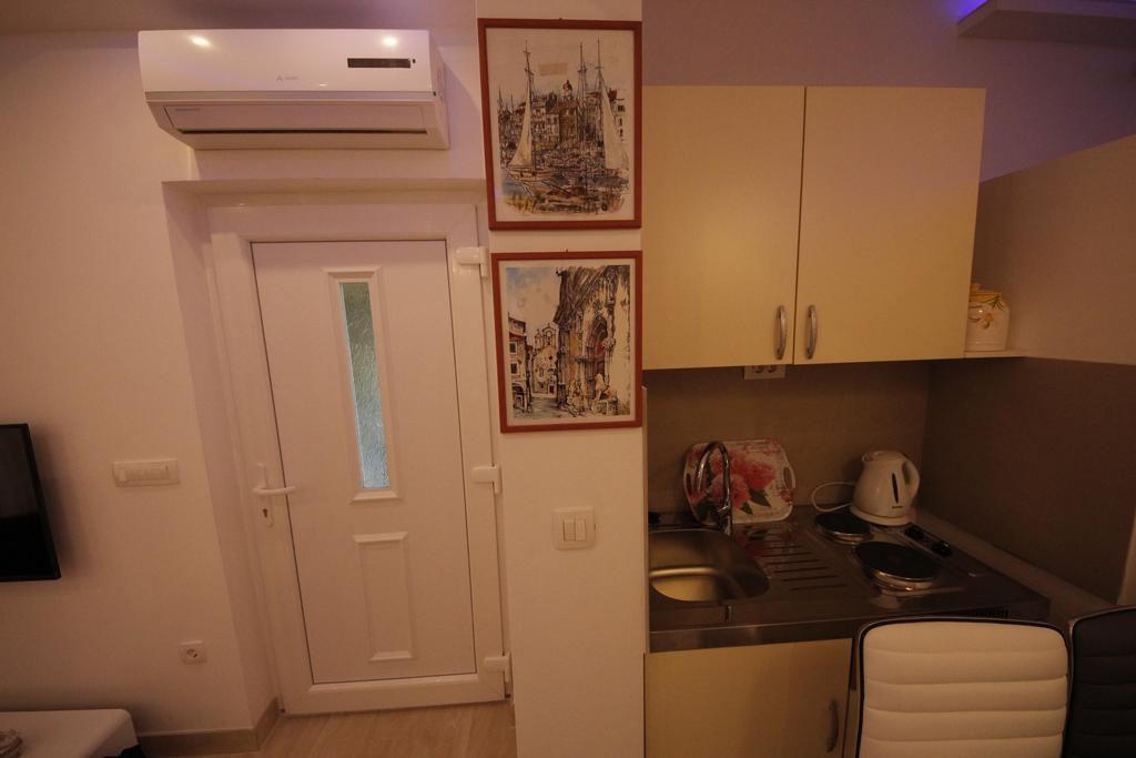Apartment Golden Dreams Подстрана Екстериор снимка