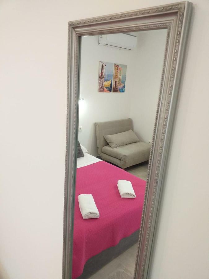Apartment Golden Dreams Подстрана Екстериор снимка