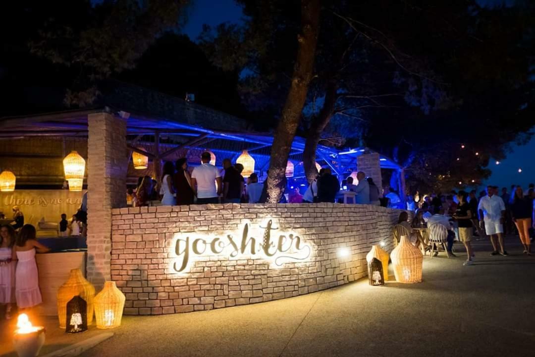 Apartment Golden Dreams Подстрана Екстериор снимка